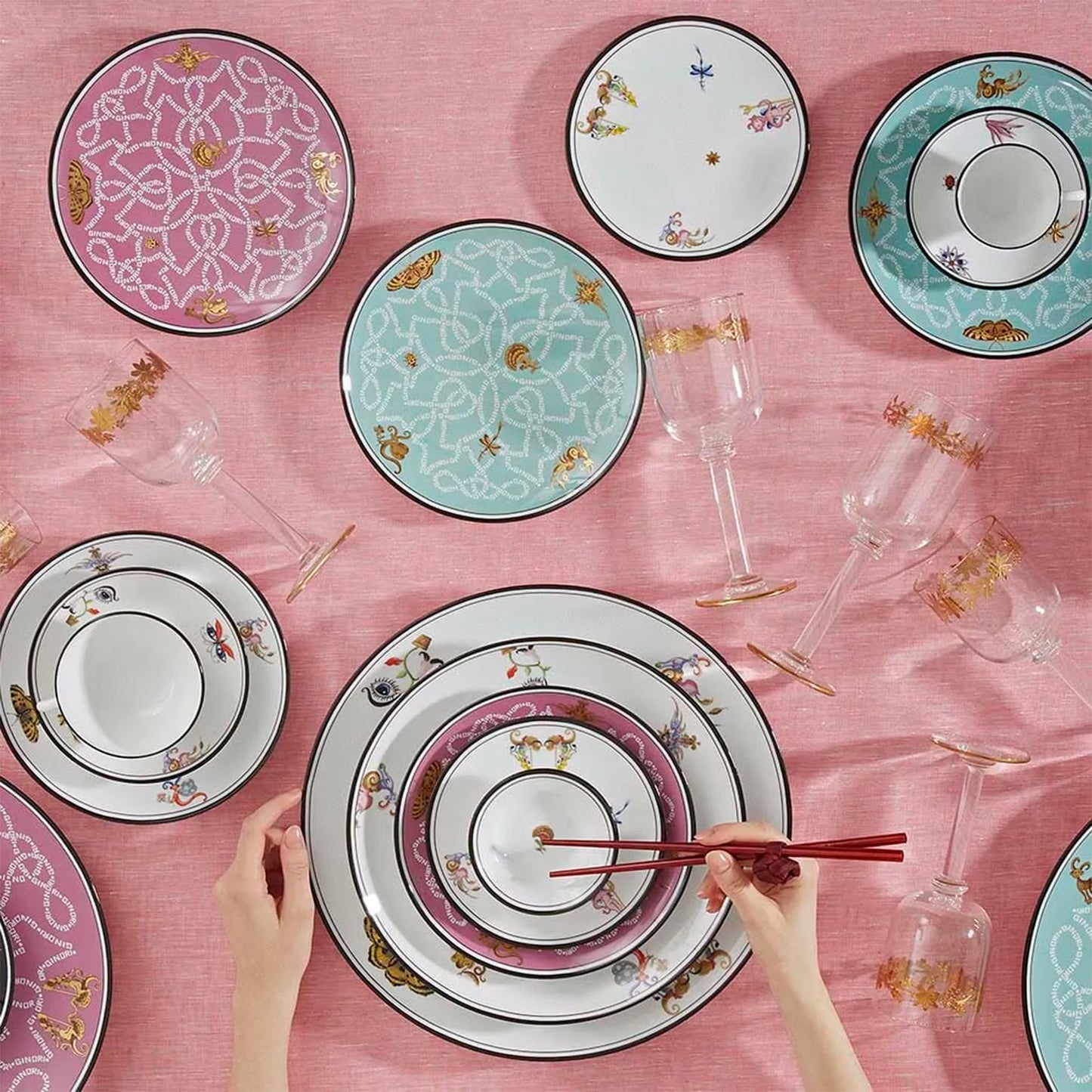 Arcadia Rosa Charger Plate