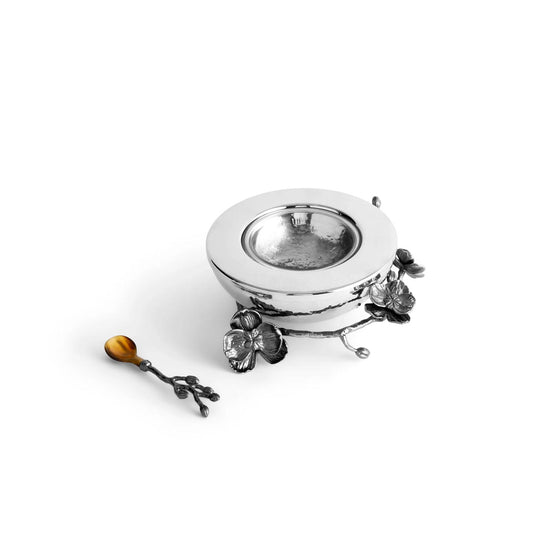 Սև խոլորձի խավիարի ուտեստ գդալով