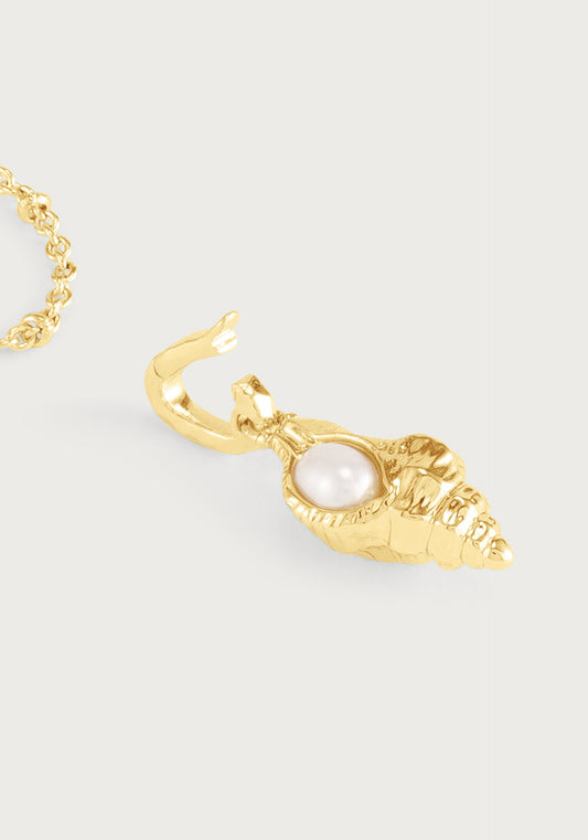 Milos Shell With Pearl Charm