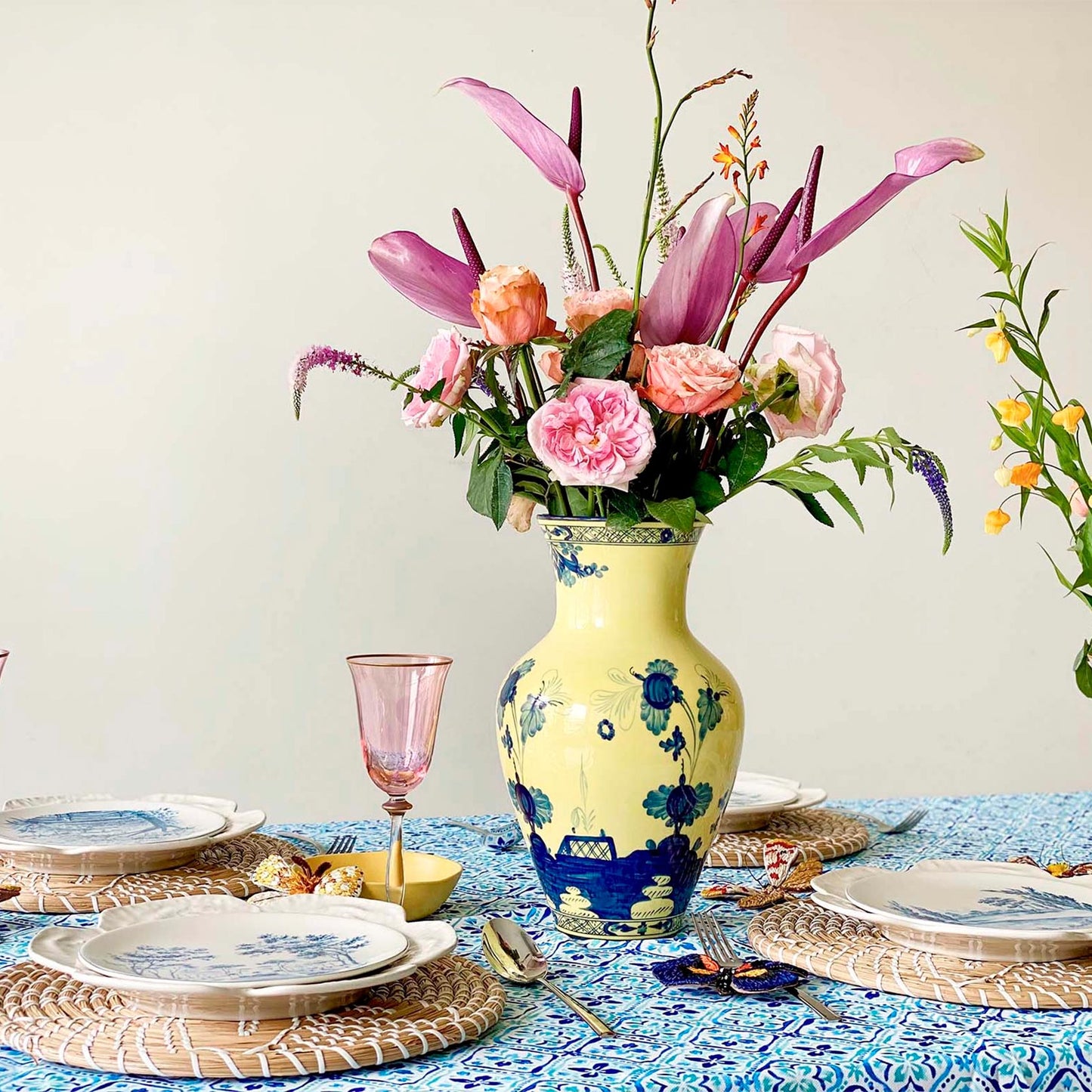 Oriente Italiano Citrino Ming Vase