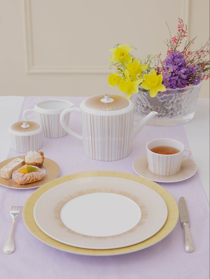 SOL AD CUP & SAUCER,