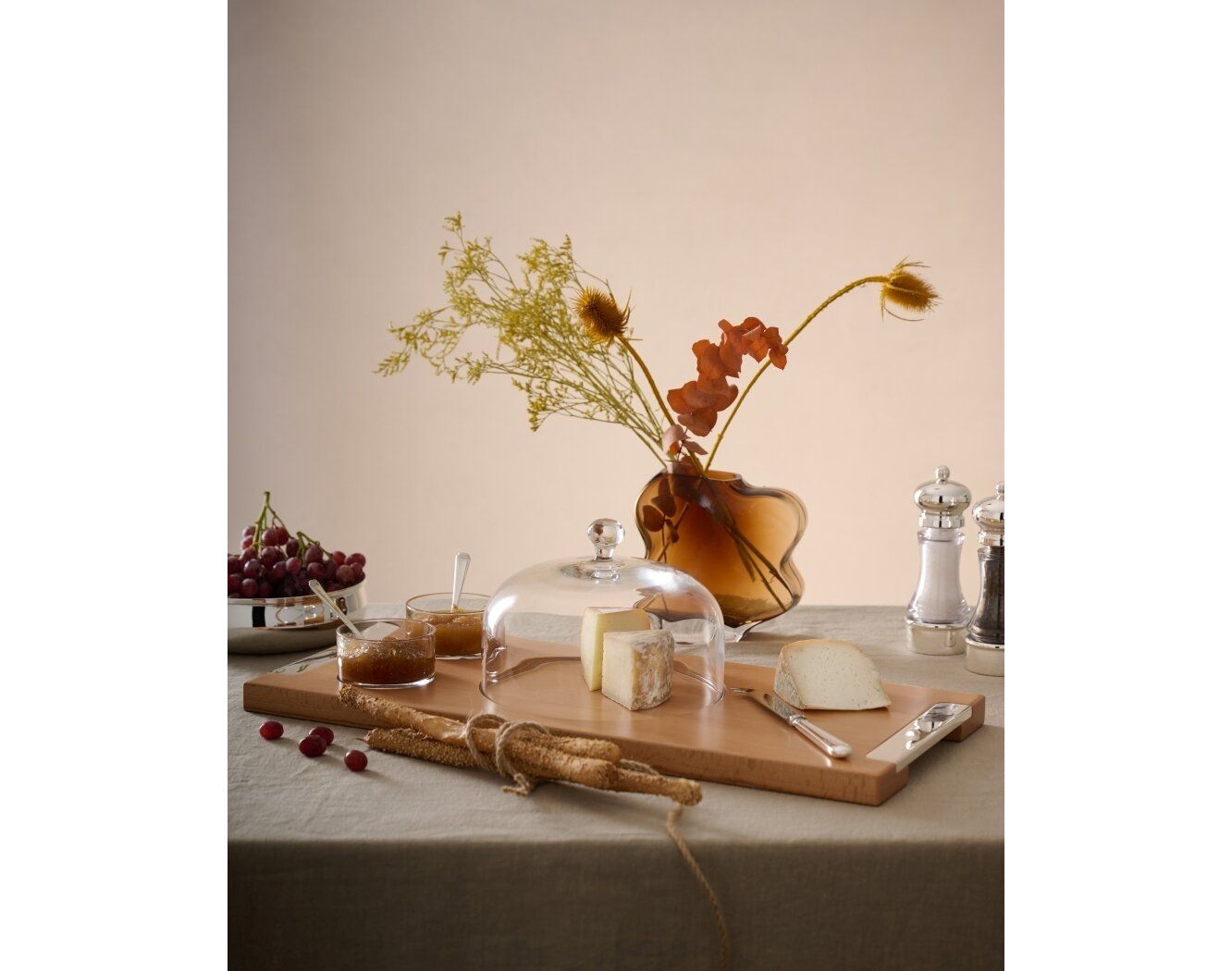 Essentia Wooden cheese set w/board dome and bowls