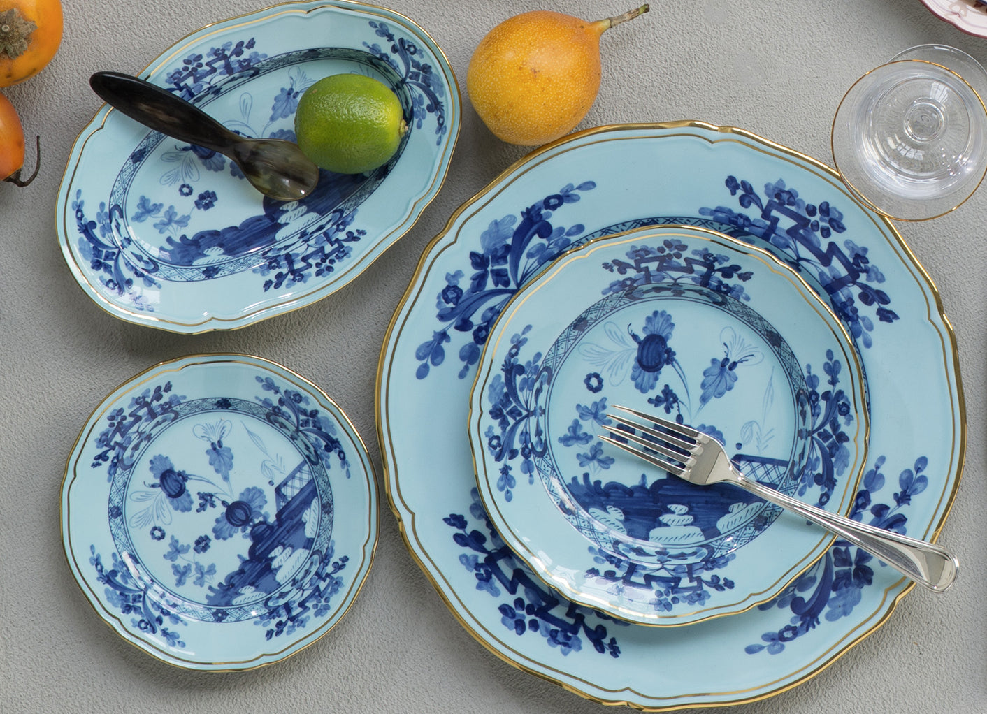 Oriente Italiano Iris Charger plate