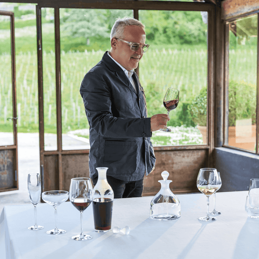 100 POINTS Champagne glass