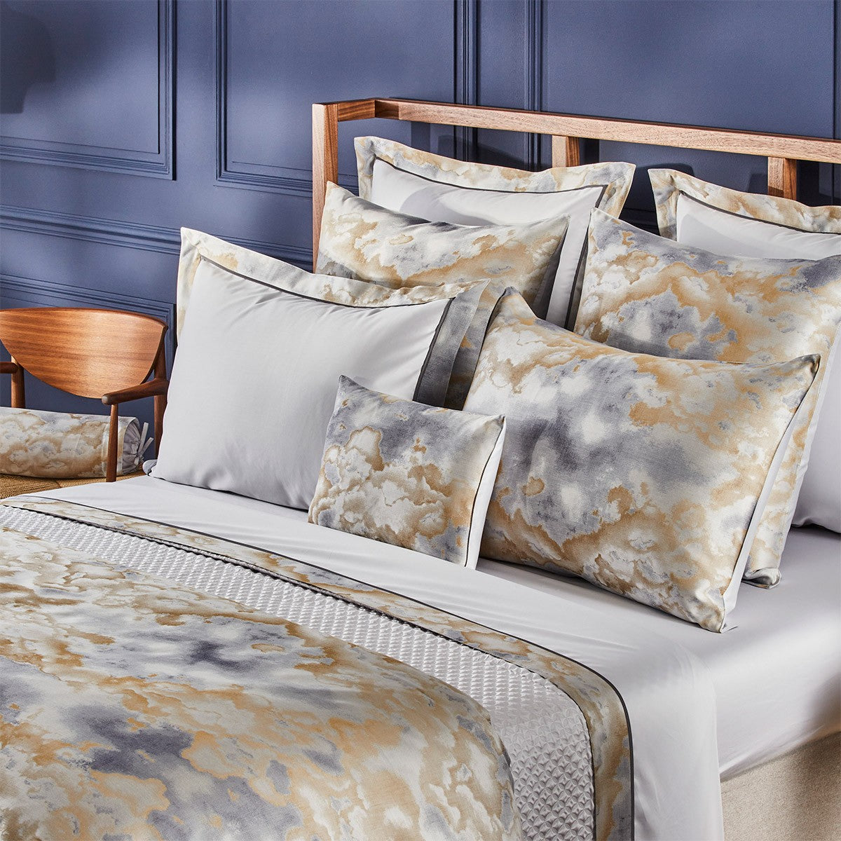 Cronoso Brume Bed Collection