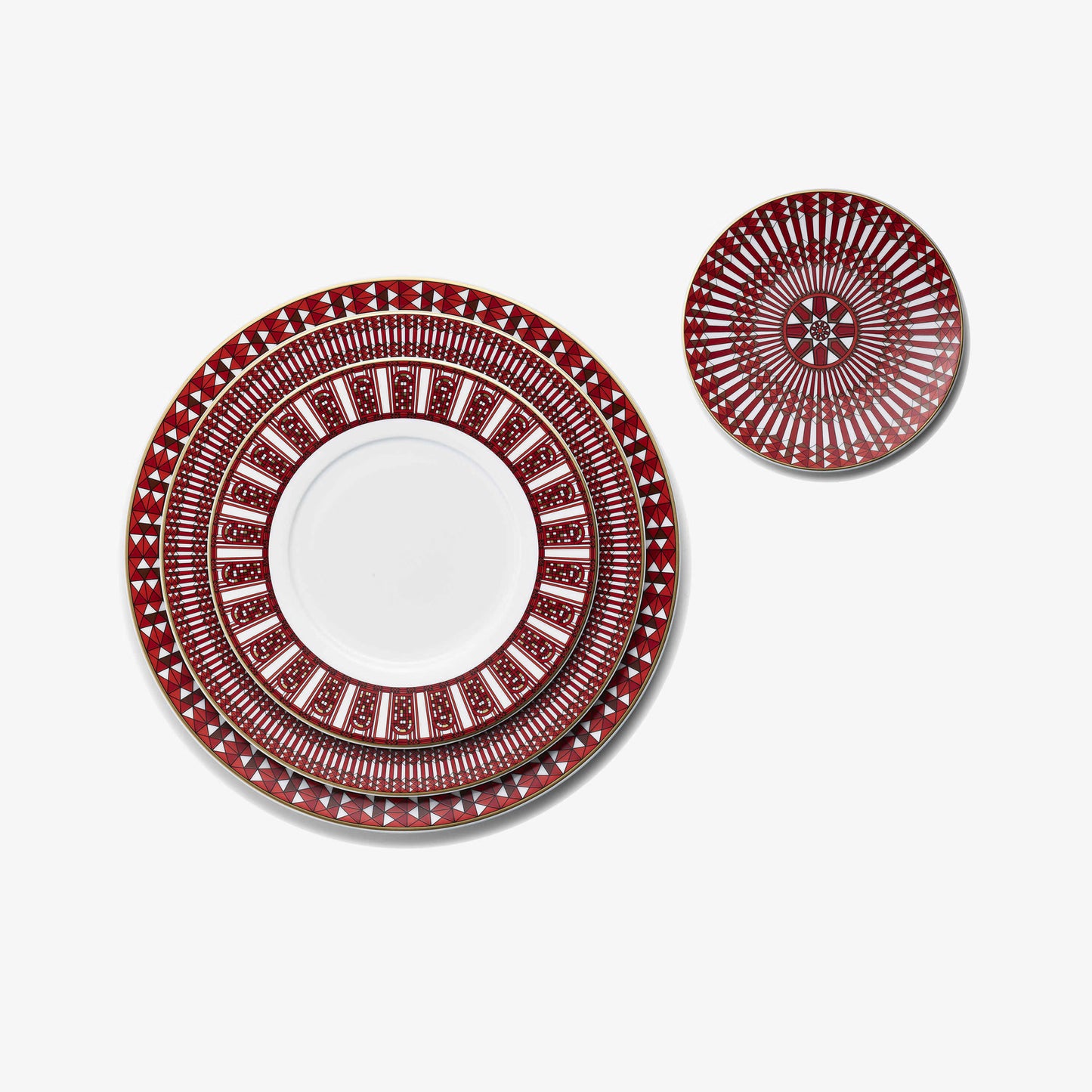 Arcadia Red Show Plate