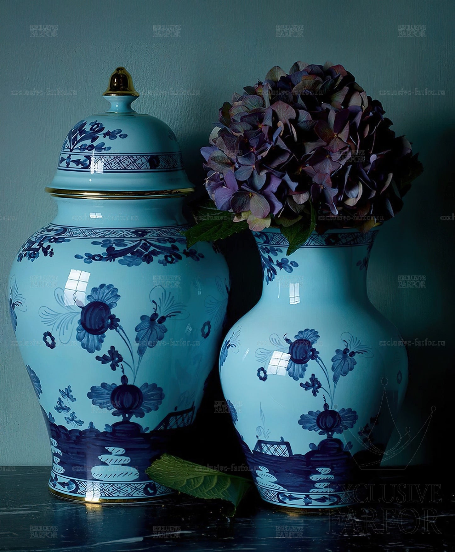 Oriente Italiano Iris Ming Vase