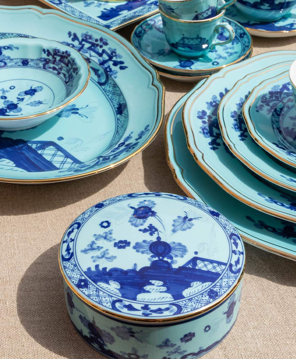 Oriente Italiano Iris Charger plate
