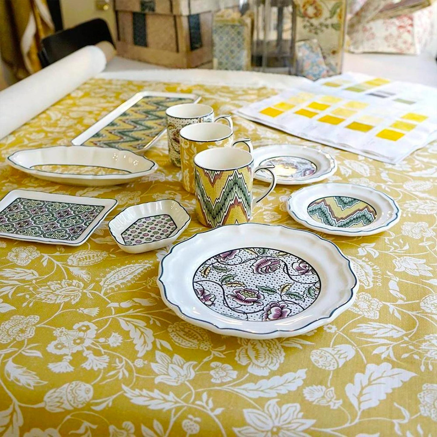 Dominote Set of 4 Dessert Plates Assorted