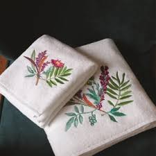 Լոգարանի սավաններ՝ ծաղկեփնջերով