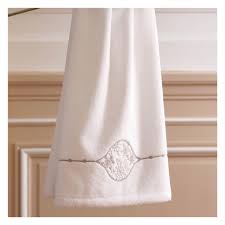 Neve Handtowel