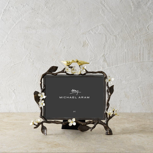 Սիրահար թռչունների շրջանակ