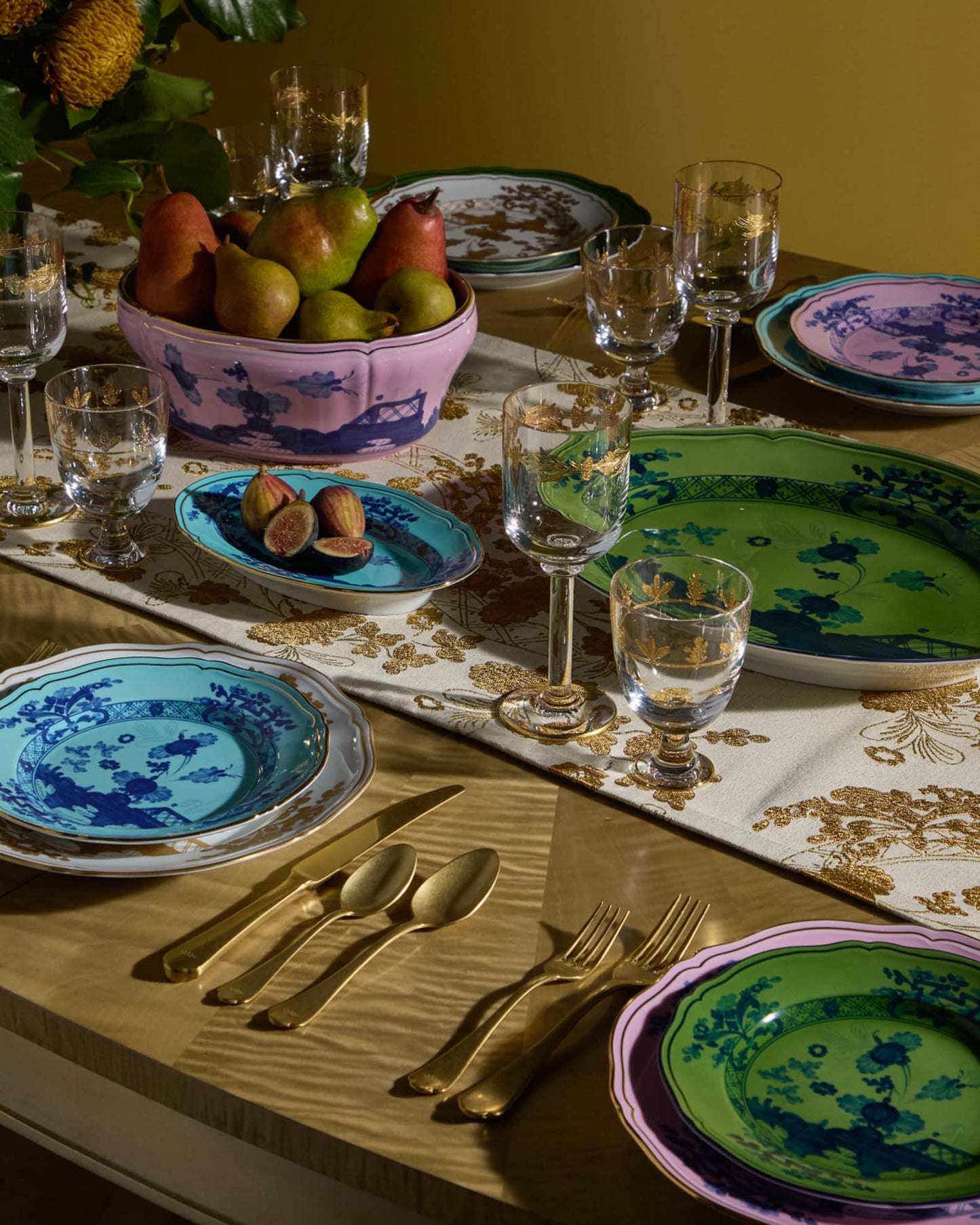 Oriente Italiano Azalea Bowl
