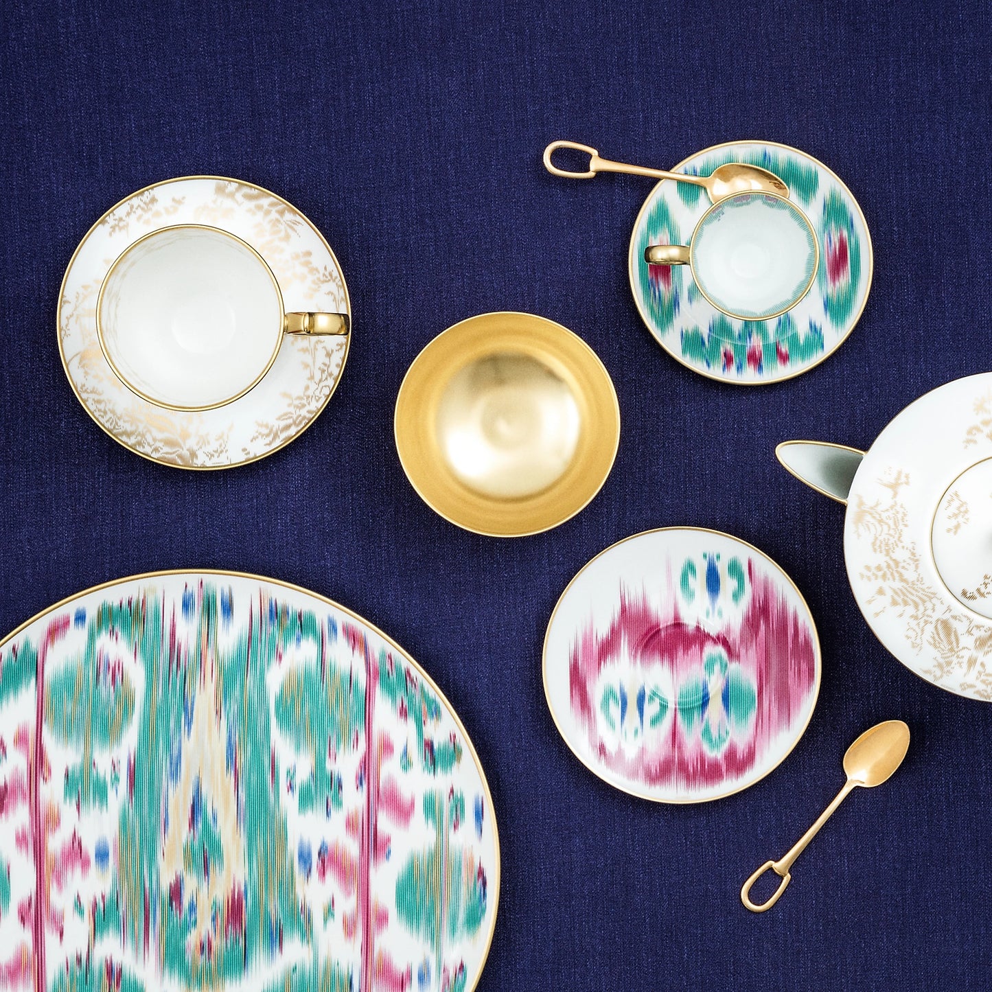 Voyage en Ikat Dessert Plate