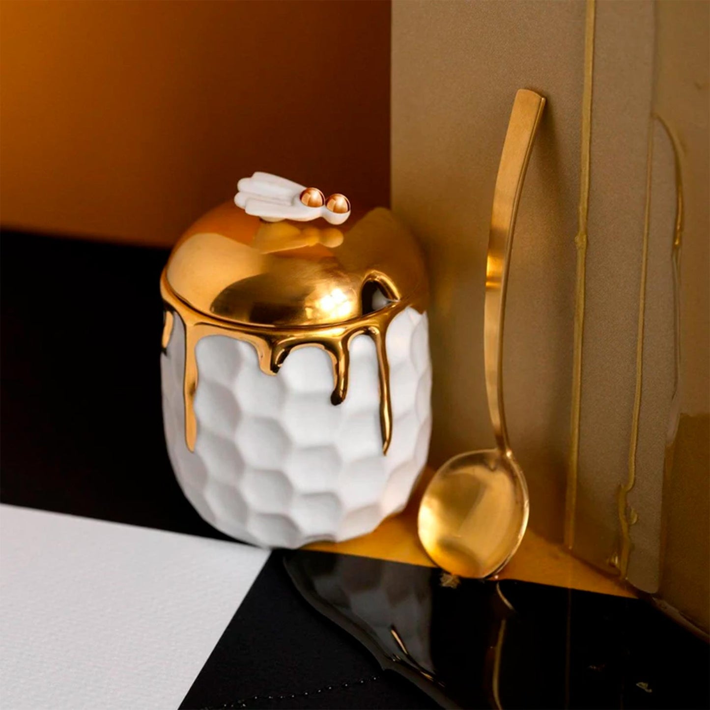Beehive Honey Pot