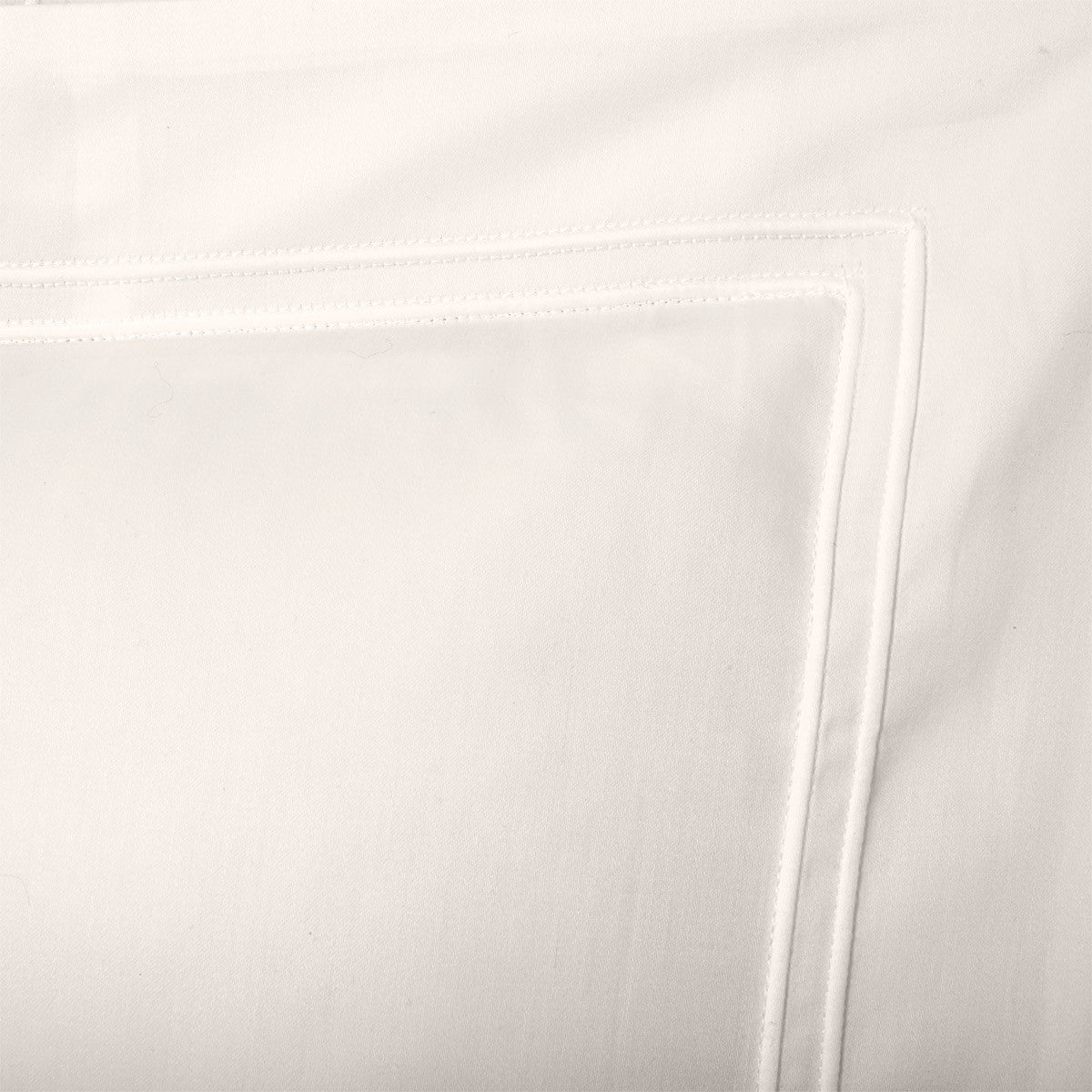 Triomphe Pillowcase Nacre
