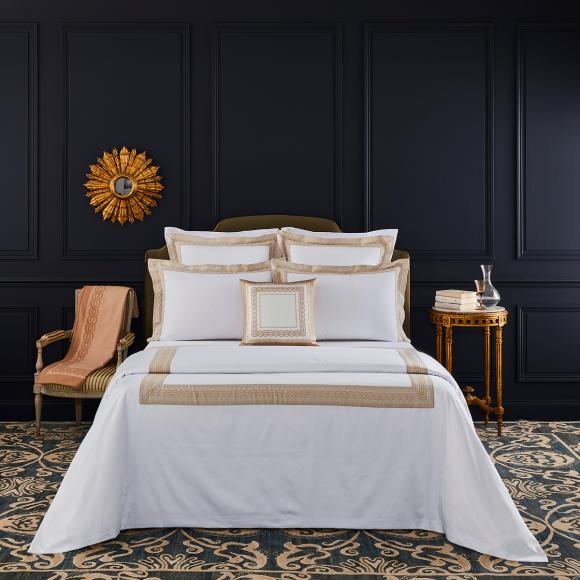 Joyau Parru Bed Collection