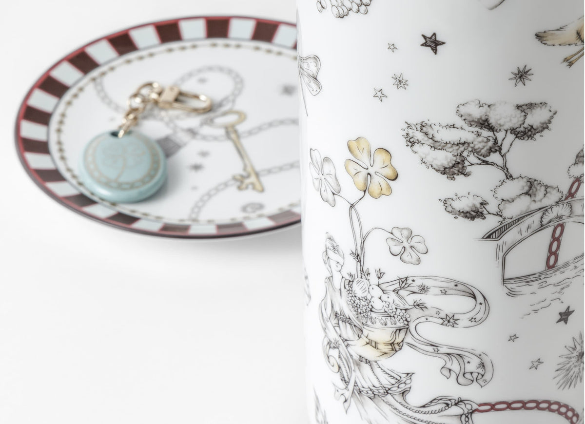 Fortunae  Cylindrical Vase