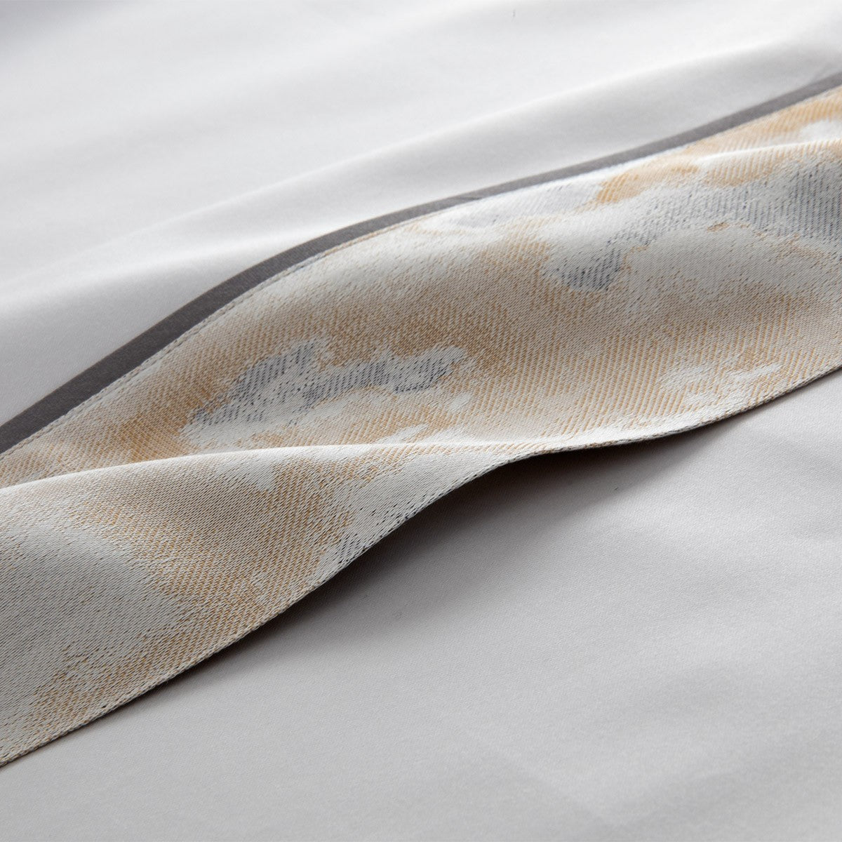 Cronoso Brume Bed Collection