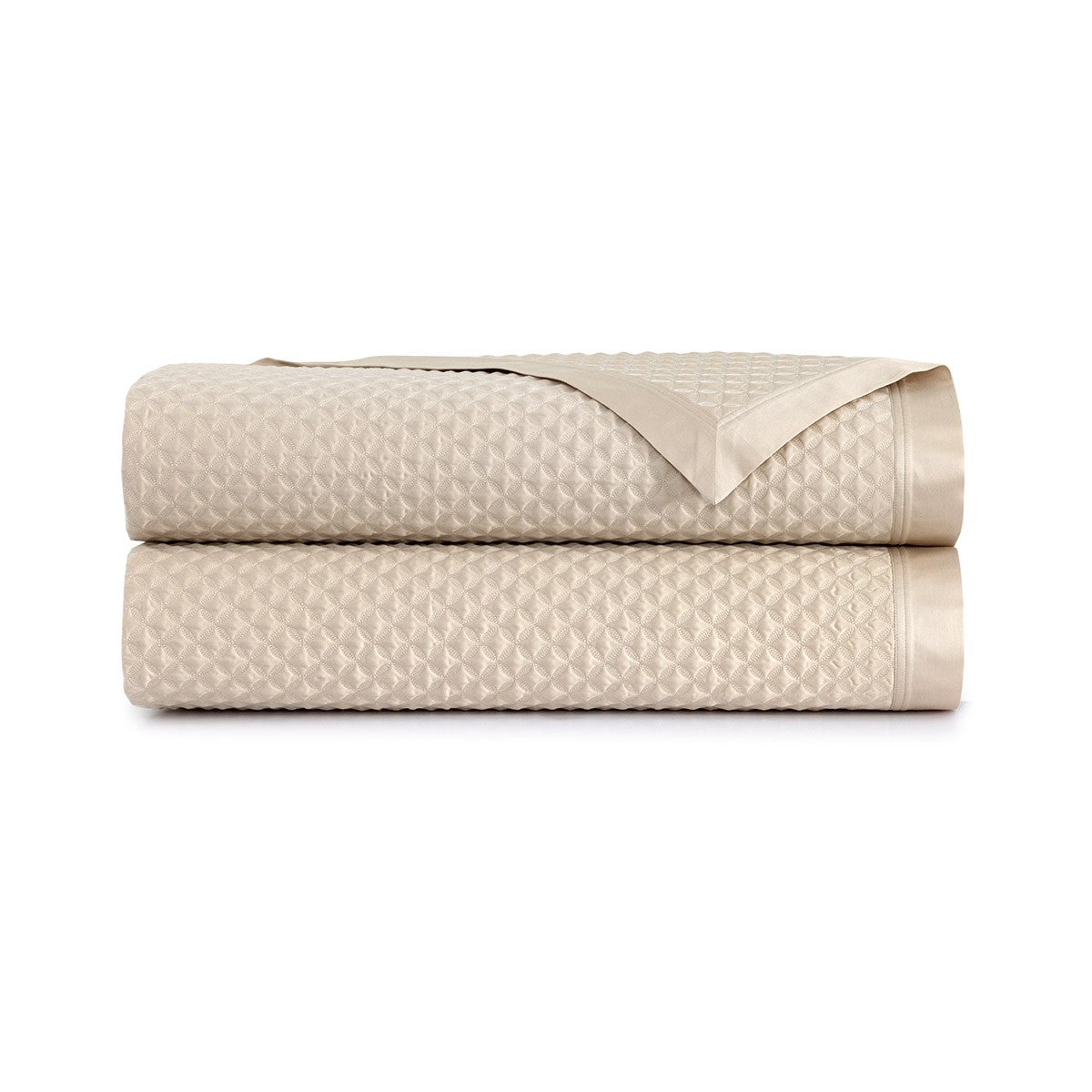 Adagio Ivoire Quilted bedspre