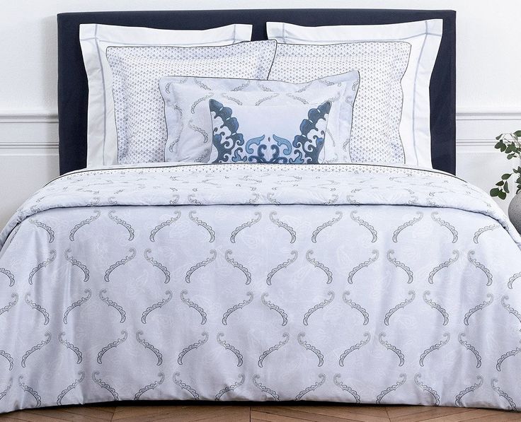 Ornement Bed Collection