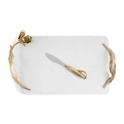 Կակաչ պանրի տախտակ դանակով