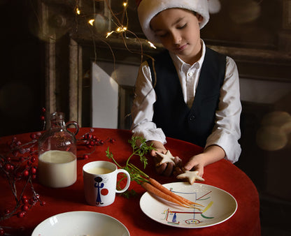 Ջոան Միրո Օվալաձև սկուտեղ