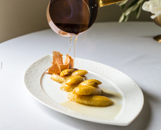 Էկումե սպիտակ հացահատիկային աման