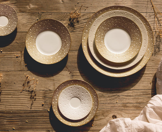 Էկումե Մորդորեի մատուցման ափսե