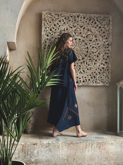 SANAHIN SET IN DARK BLUE