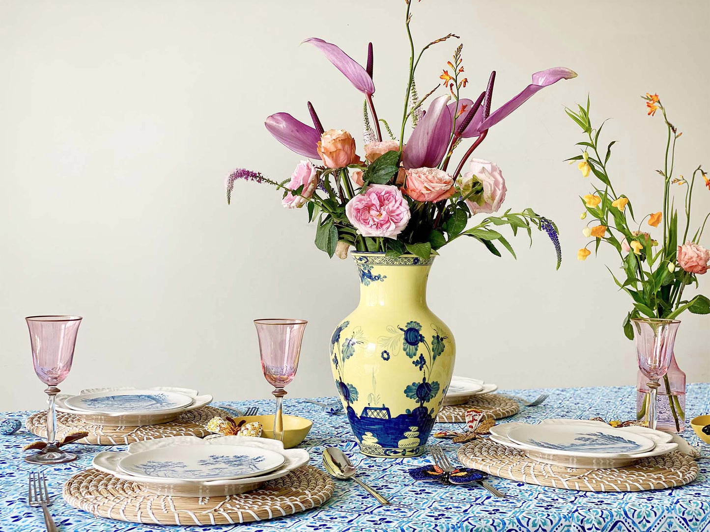 Oriente Italiano Citrino Vase