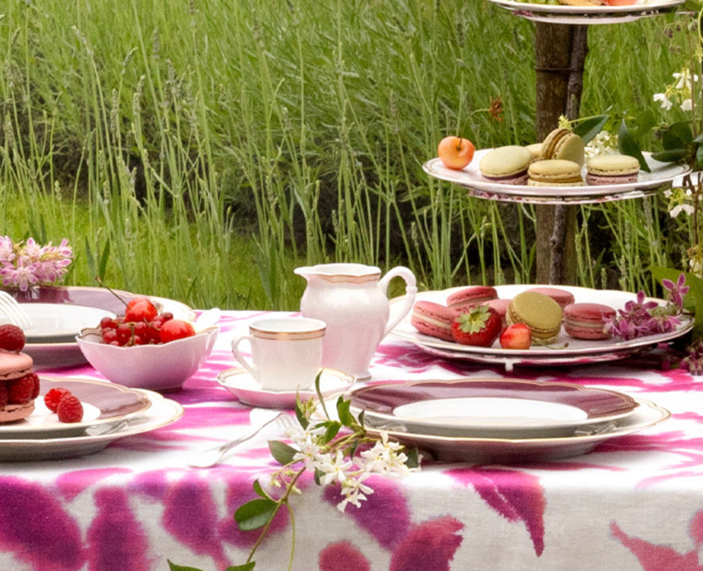 POMPADOUR RECTANGULAR CAKE PLATTER,