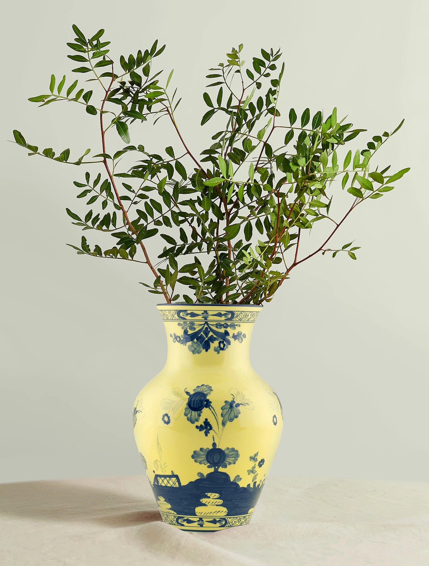Oriente Italiano Citrino Ming Vase