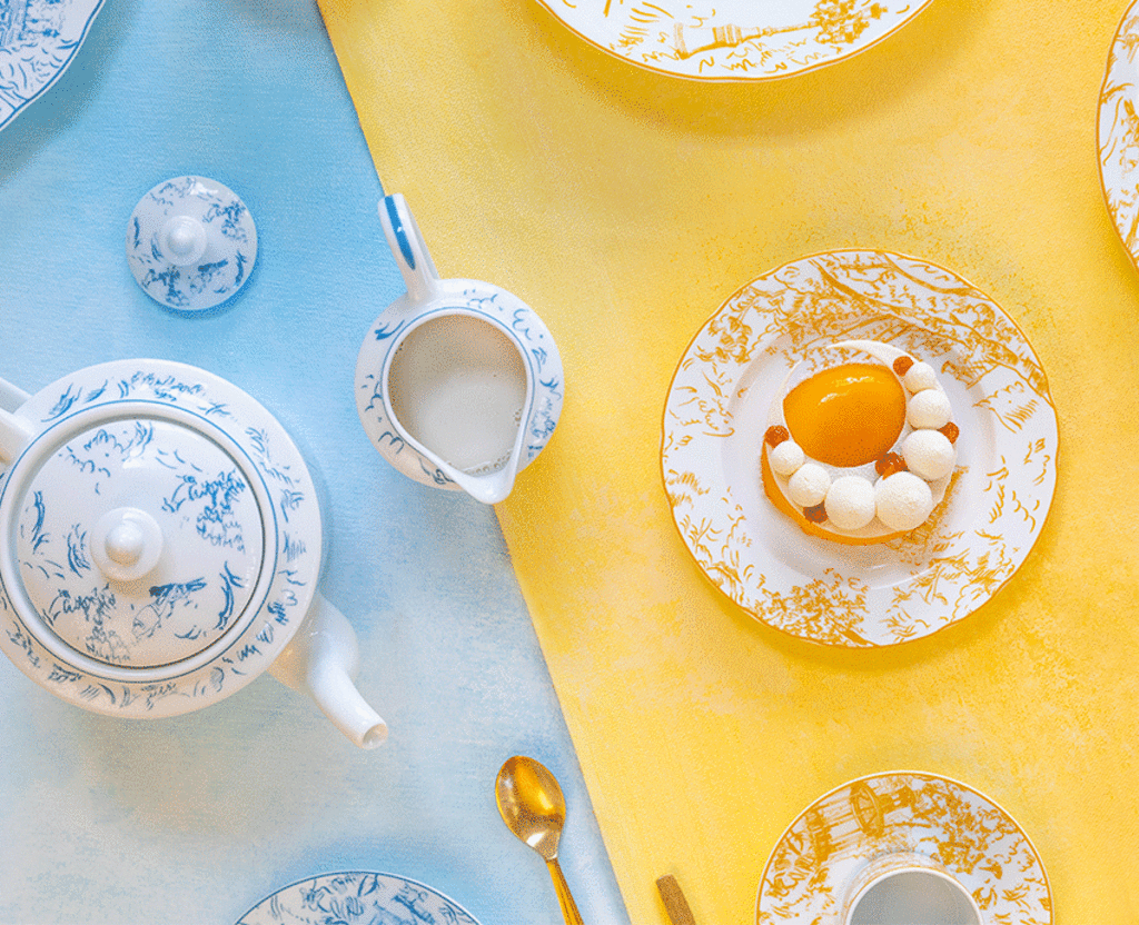 Tout Paris Set of 6 tea cups and saucers