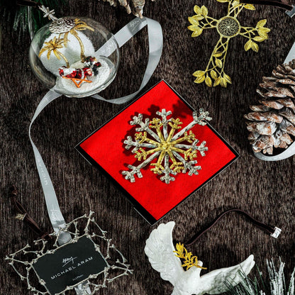 Կղզու Սանտա ձյունե գնդաձև զարդ