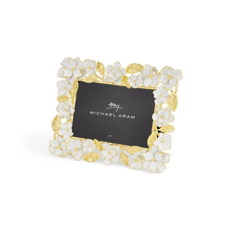 Gardenia Sculpted Frame