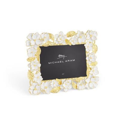 Գարդենիա քանդակված շրջանակ