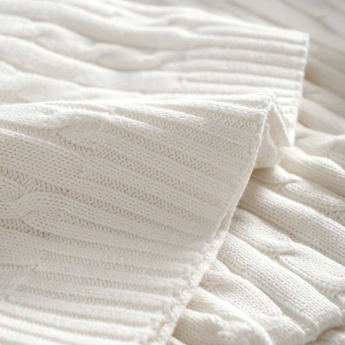 Cable Off Whit Throw